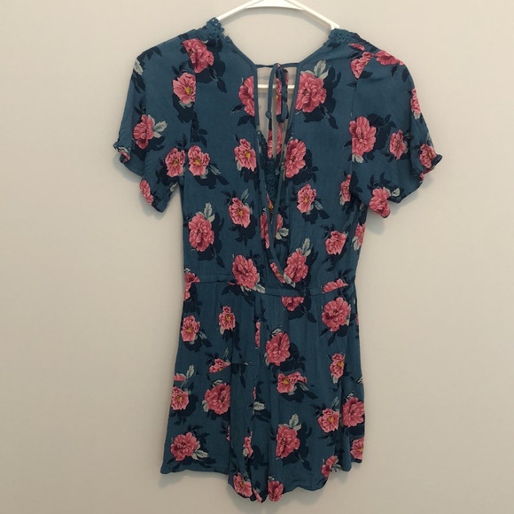 Xhilaration Small Romper Blue with Pink Flowers - Picture 3 of 3